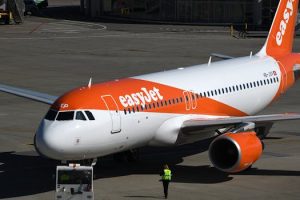 Airport Delays Cascade Effects Disrupt Travel Plans